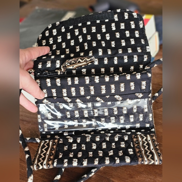 Vera Bradley Zebra Trifold Wallet With Strap - Picture 5 of 7